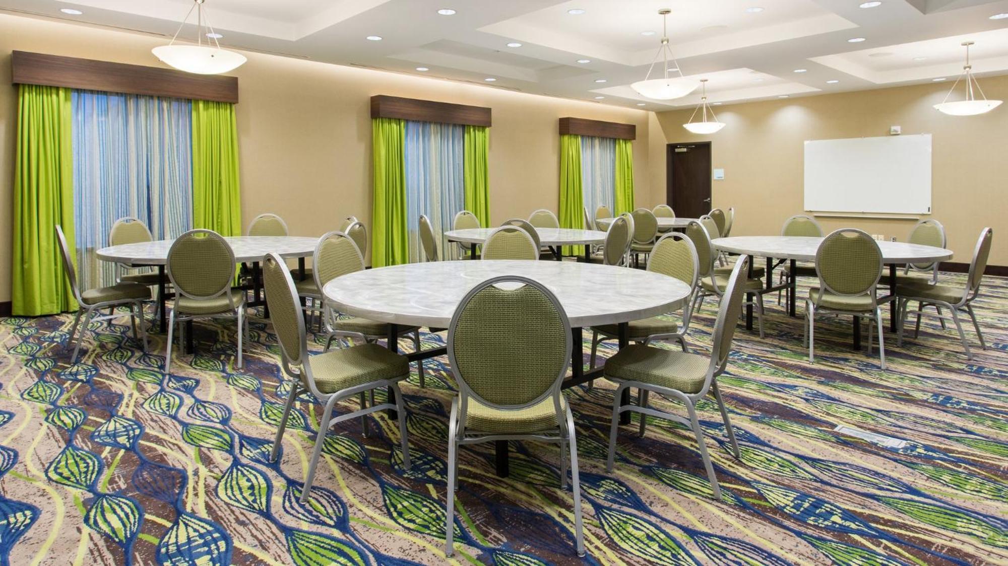 Holiday Inn Express & Suites Midland South I-20 By Ihg Экстерьер фото